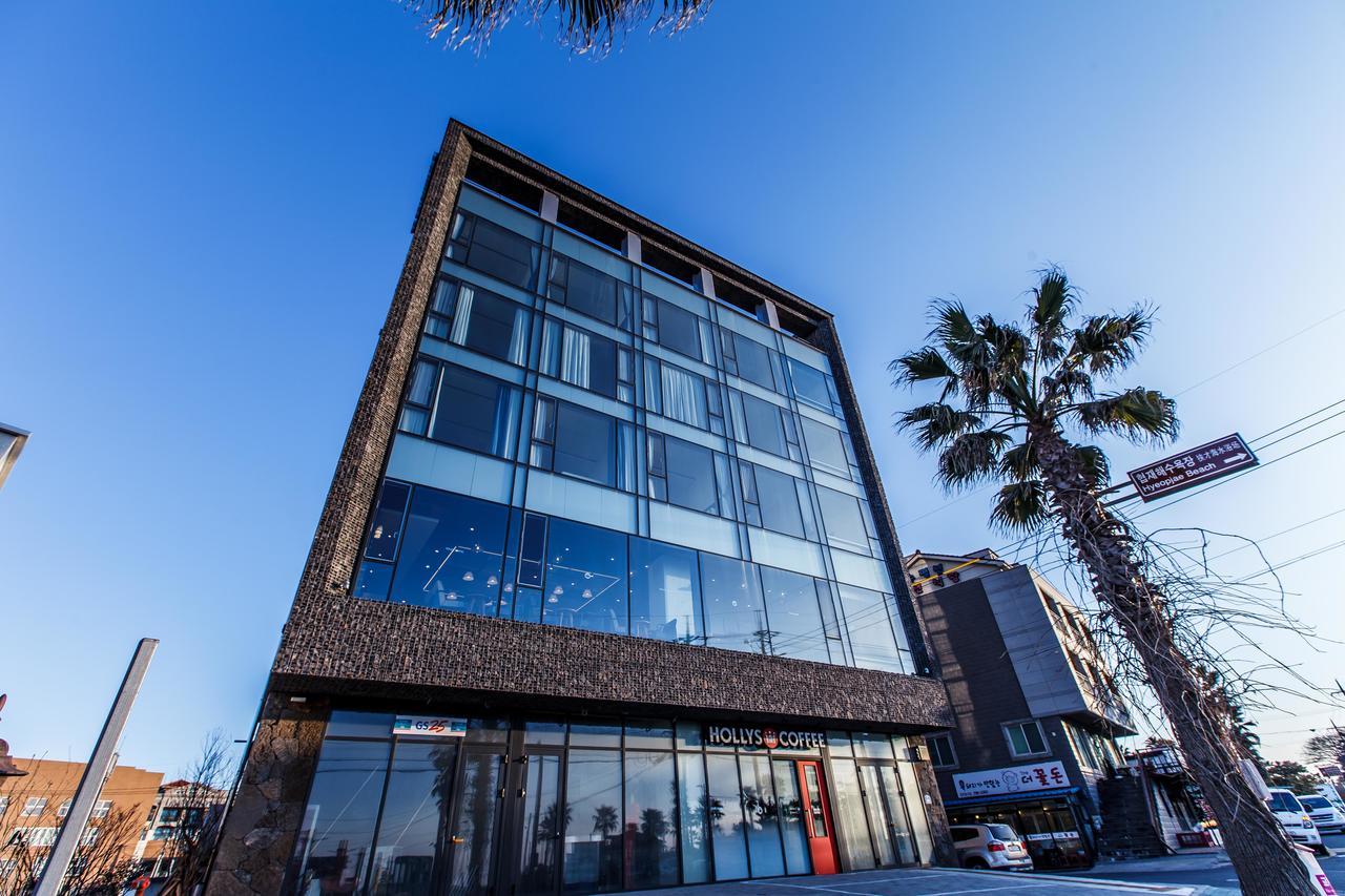 Blue Spring Hotel Jeju Bagian luar foto