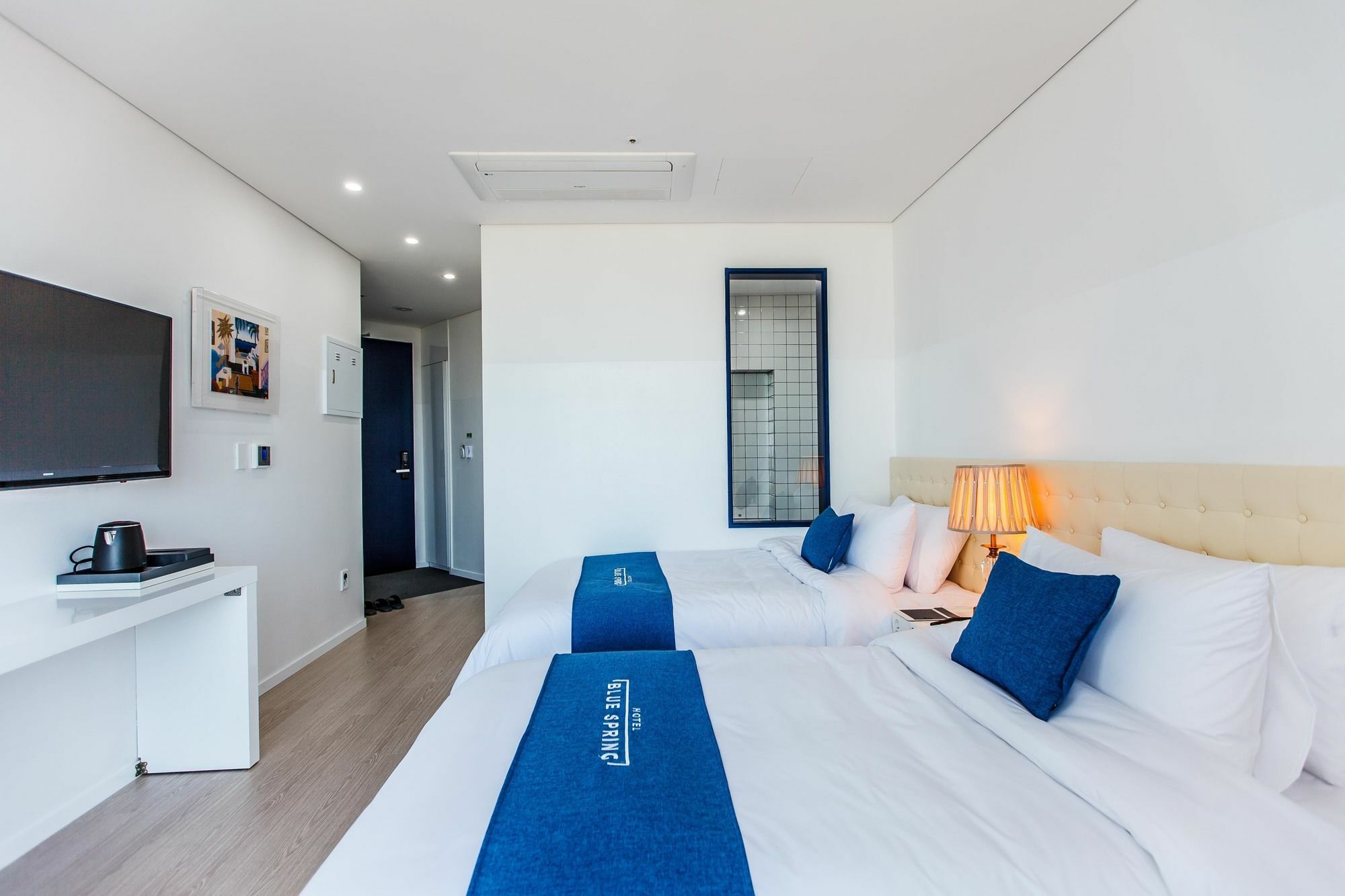Blue Spring Hotel Jeju Bagian luar foto