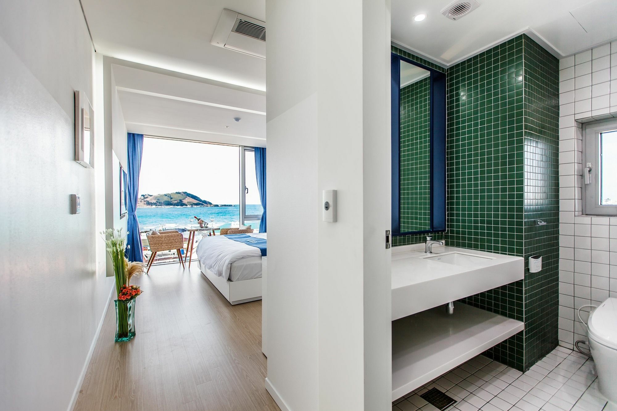 Blue Spring Hotel Jeju Bagian luar foto