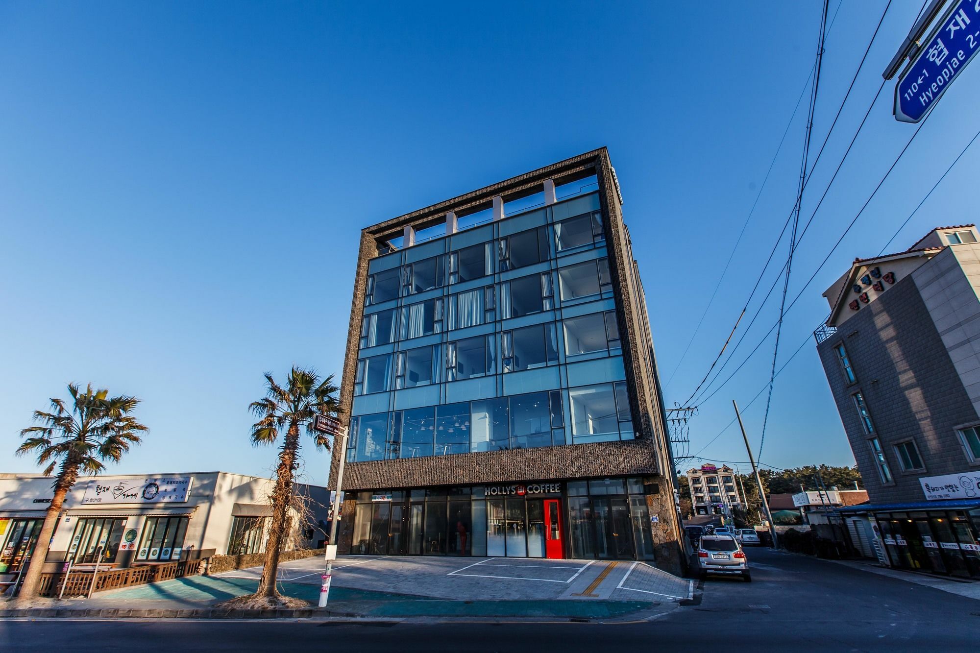 Blue Spring Hotel Jeju Bagian luar foto